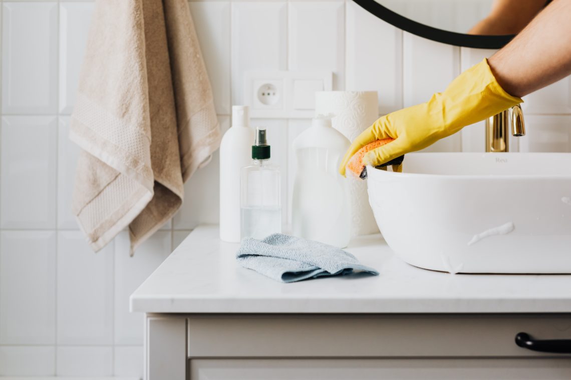 Come usare l’aceto per le pulizie di casa